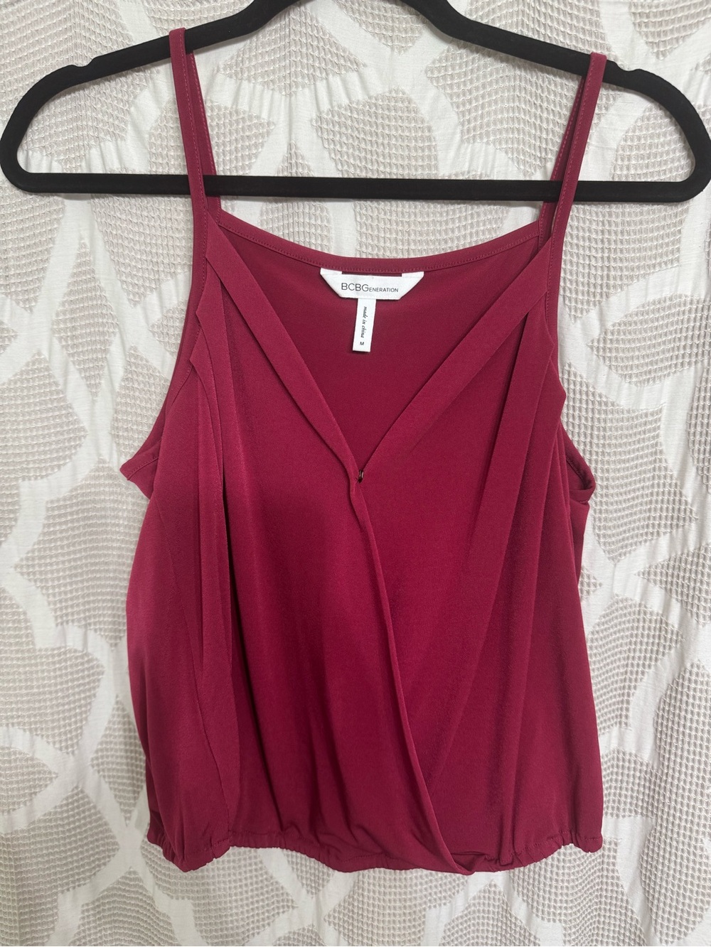 BCBGeneration Wine Red Draped V-Neck Sleeveless Camisole